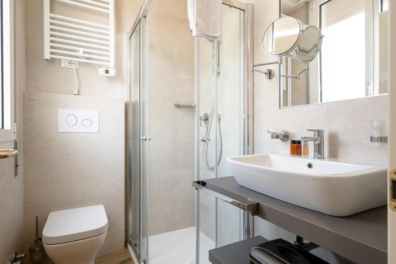 Hotel Le Lampare Caorle Exterior photo