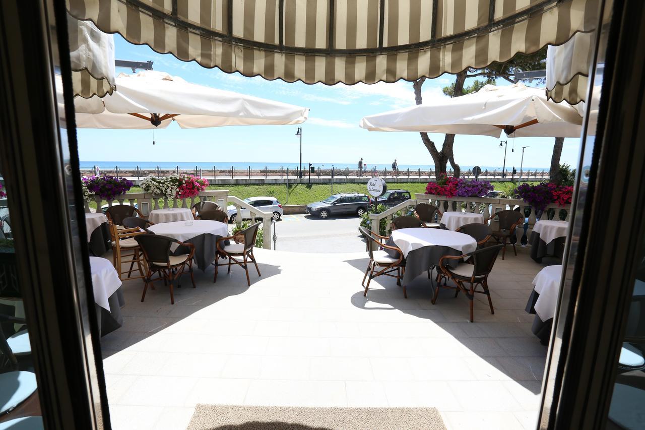 Hotel Le Lampare Caorle Exterior photo