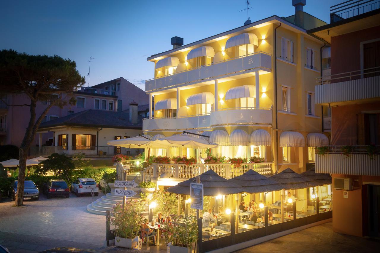 Hotel Le Lampare Caorle Exterior photo